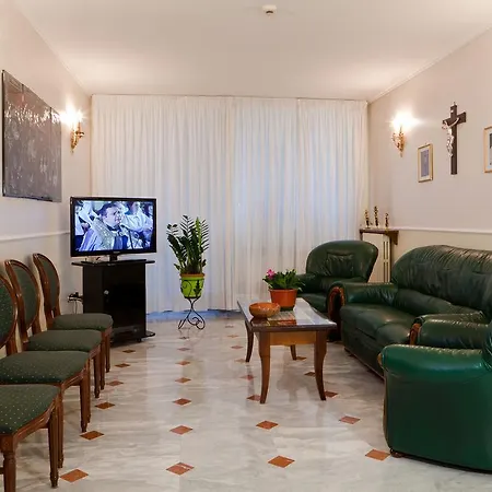 Maria Cristina Brando 3*