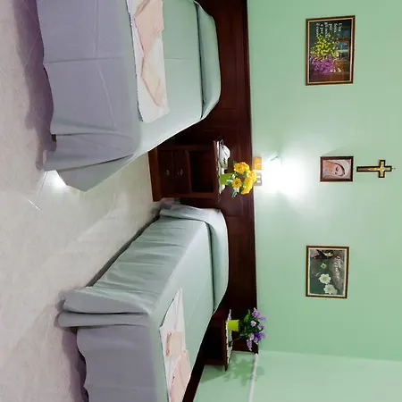 Maria Cristina Brando 3*